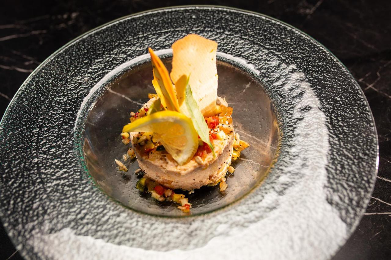 Logis Hotel Restaurant De France Saint-Geniez-dʼOlt Eksteriør bilde