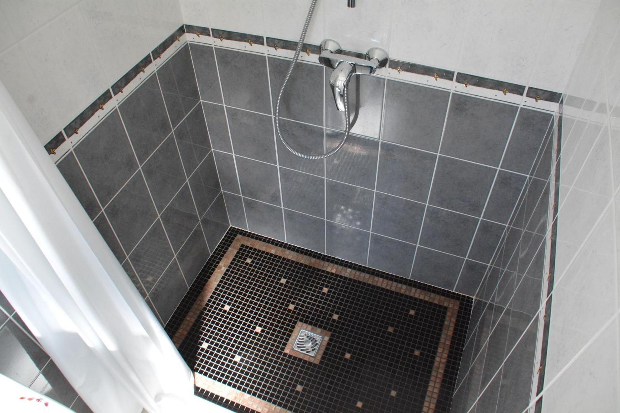 Logis Hotel Restaurant De France Saint-Geniez-dʼOlt Rom bilde