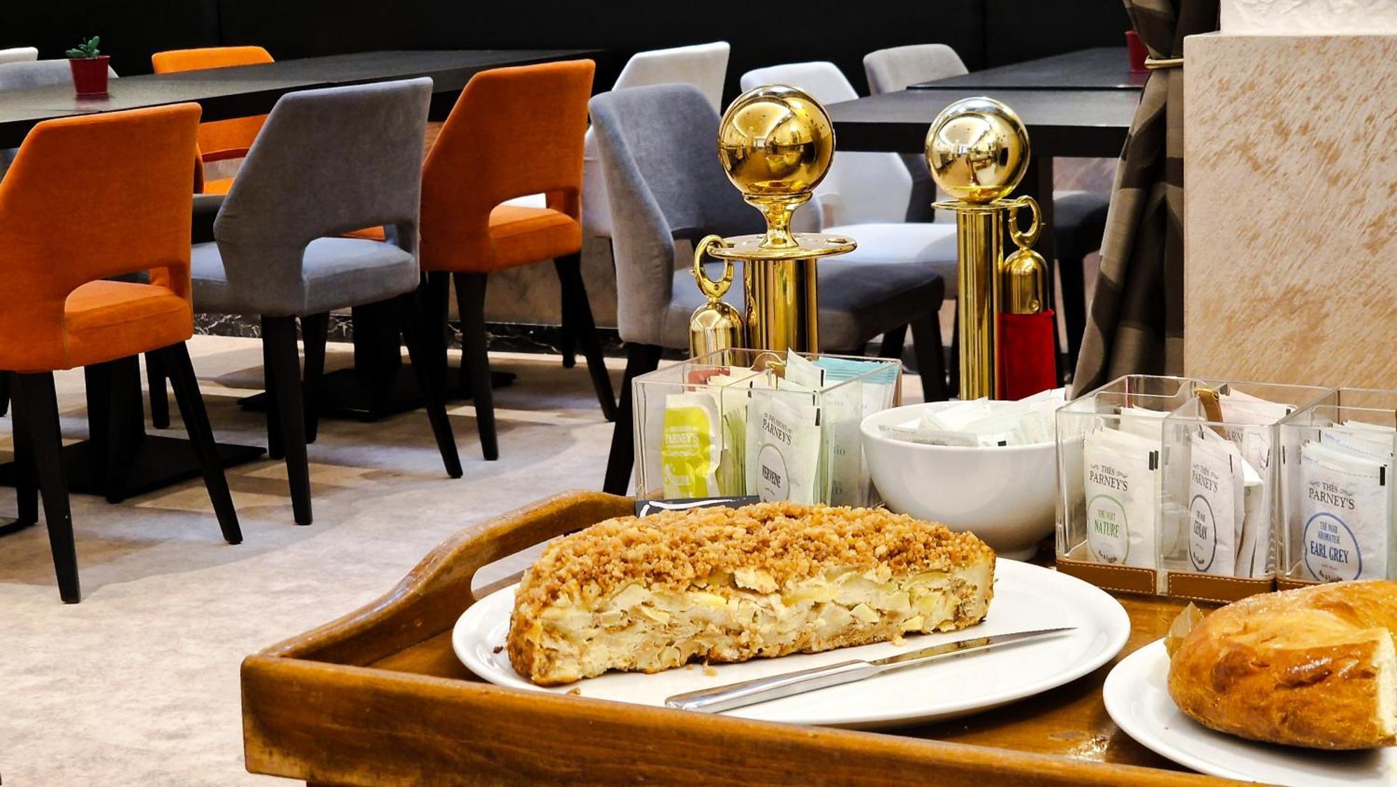 Logis Hotel Restaurant De France Saint-Geniez-dʼOlt Eksteriør bilde